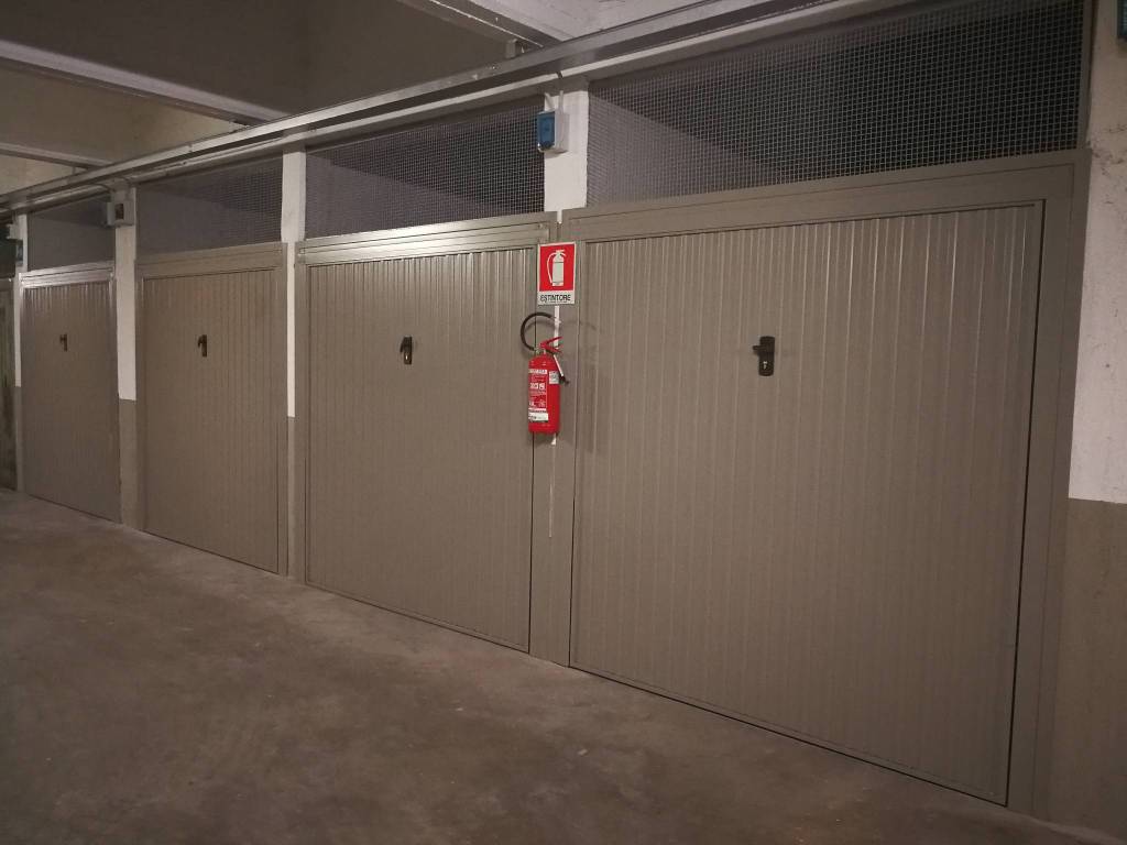 Box / garage a Collegno in Piazza Nilde Jotti, 2 - Foto 2