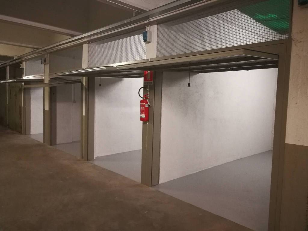 Box / garage a Collegno in Piazza Nilde Jotti, 2 - Foto 3