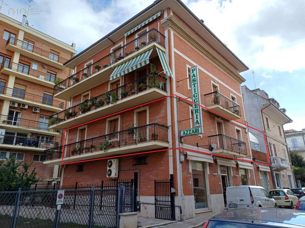 Appartamento a San benedetto del tronto in Via Balilla, 11 - Foto 2