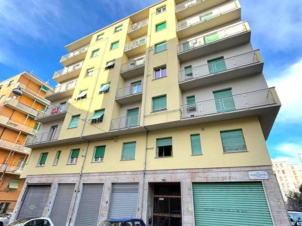 Appartamento a Genova in Via Giovanni Ambrogio Molfino, 12 - Foto 2