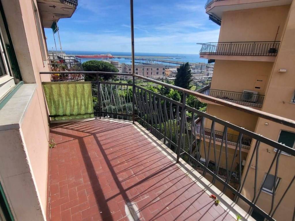 Appartamento a Genova in Via Antica Romana Di Pegli - Foto 2