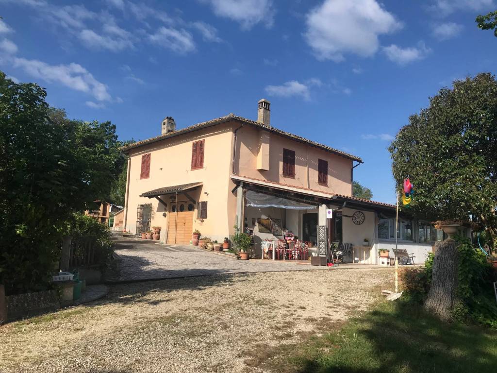 Rustico / casale a Spoleto in Strada Petrognano - Foto 5