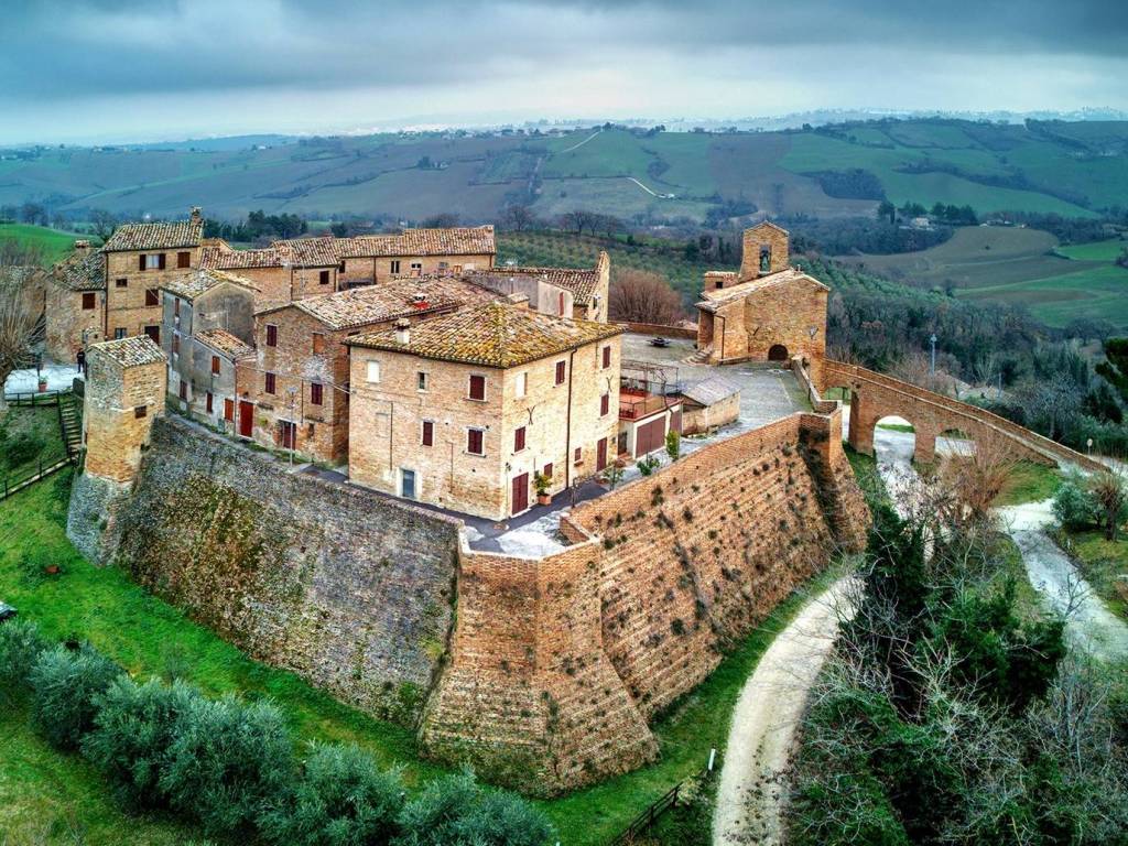 Casa indipendente a Arcevia in Frazione Loretello - Foto 2
