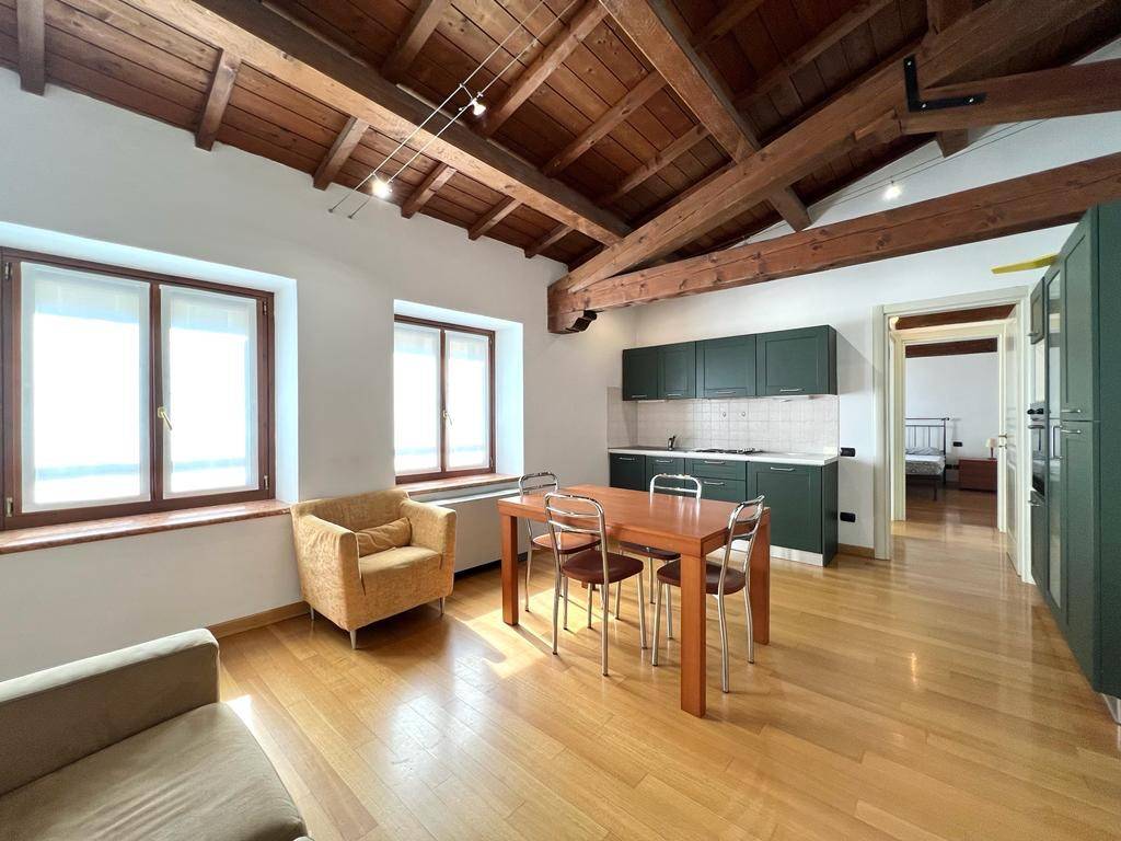 Appartamento a Verona in Vicolo Ghiaia, 7 - Foto 2