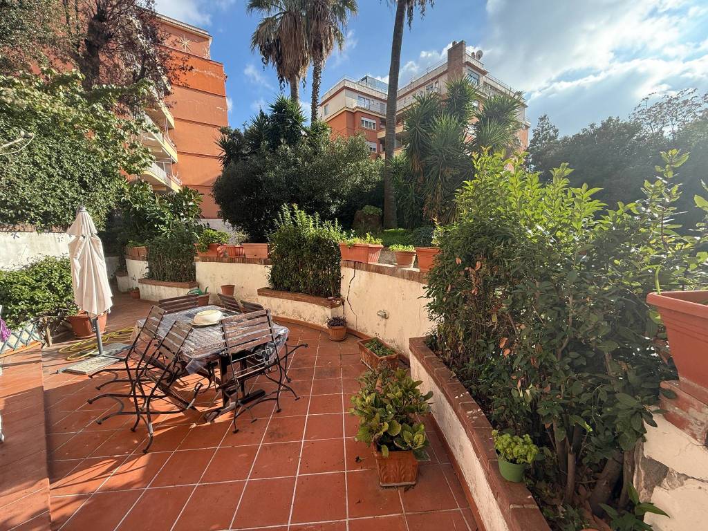 Appartamento a Napoli in Via Alessandro Manzoni, 69 - Foto 2
