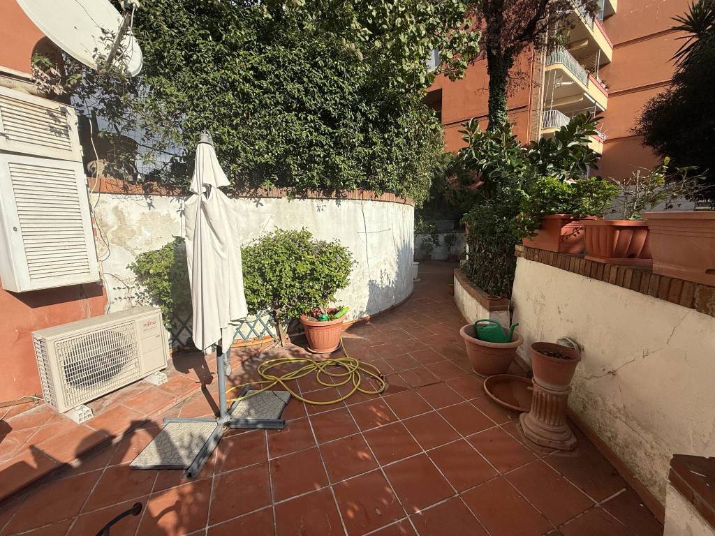Appartamento a Napoli in Via Alessandro Manzoni, 69 - Foto 4