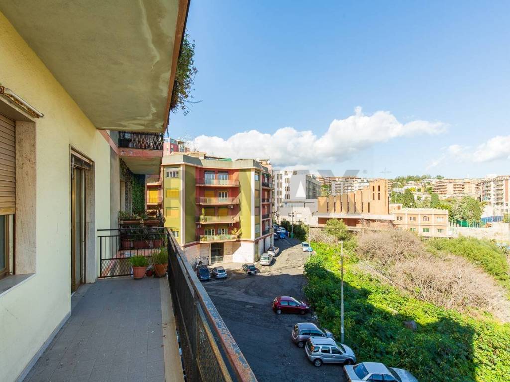 Appartamento a Catania in Via San Filippo Neri, 18 - Foto 2
