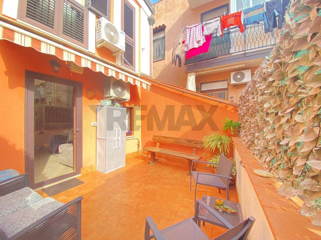 Appartamento a Catania in Via Jacopo Lo Verde, 18 - Foto 2
