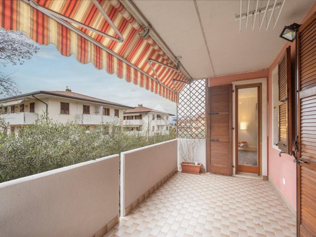 Appartamento a Bardolino in Via Don D. Lucchini, 16 - Foto 2