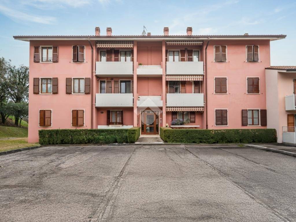 Appartamento a Bardolino in Via Don D. Lucchini, 16 - Foto 3