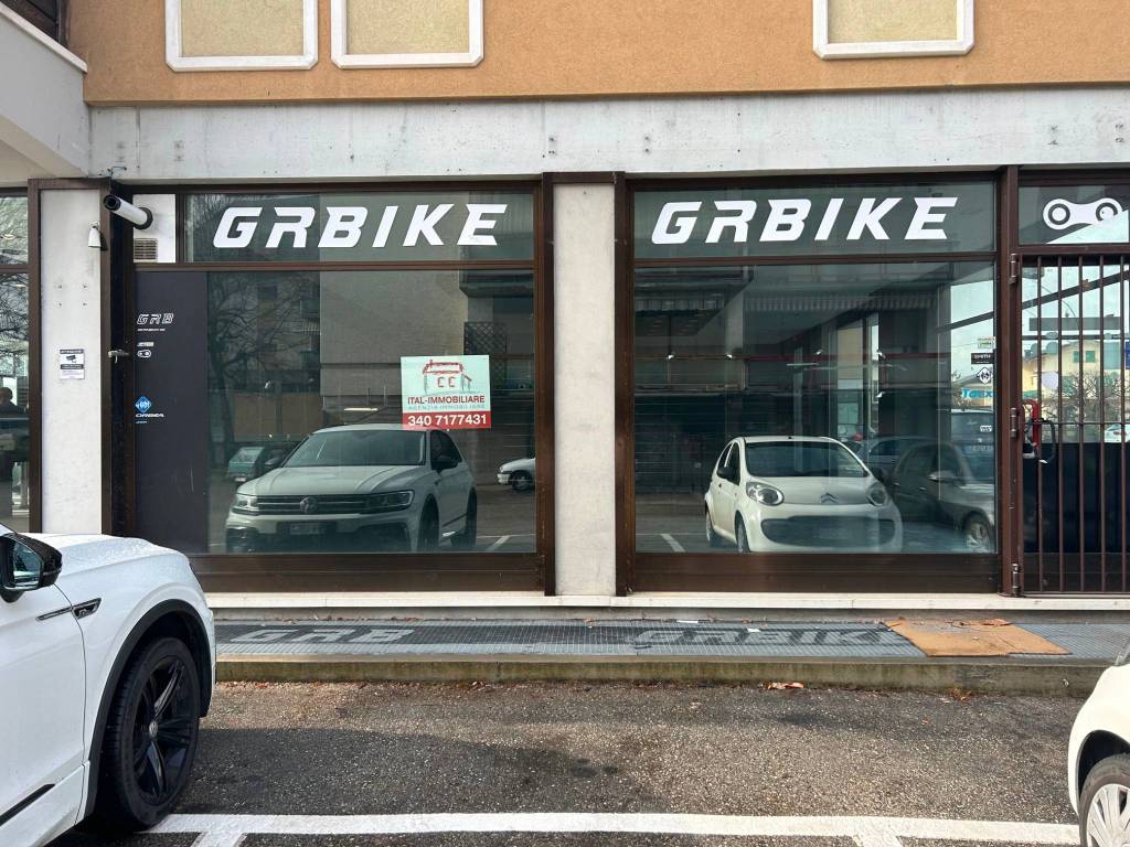 Immobile a Feltre in Via Carlo Rizzarda, 5 - Foto 2