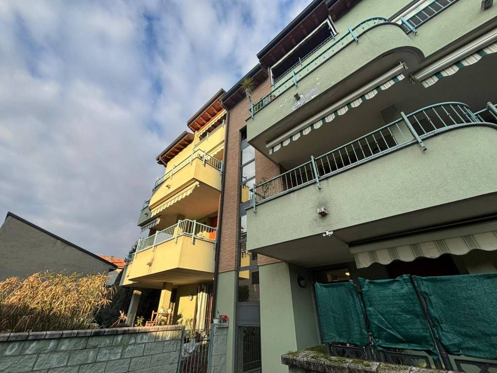 Appartamento a Seregno in Via Gozzano, 21 - Foto 3