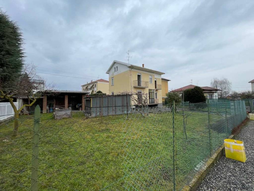 Villa a Vigliano biellese in Via Pietro Micca, 48 - Foto 3