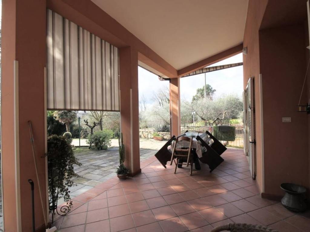 Villa a Montopoli di sabina in VIA TERNANA, 29 - Foto 4