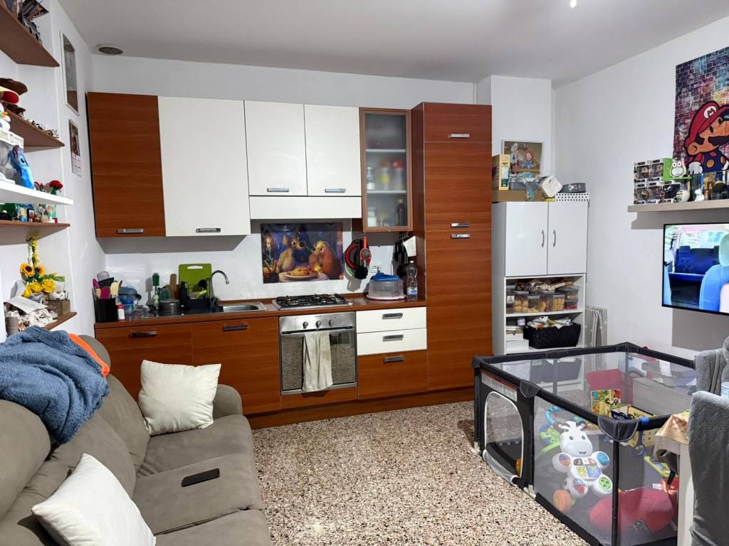 Appartamento a Arona in Via dei Partigiani - Foto 2