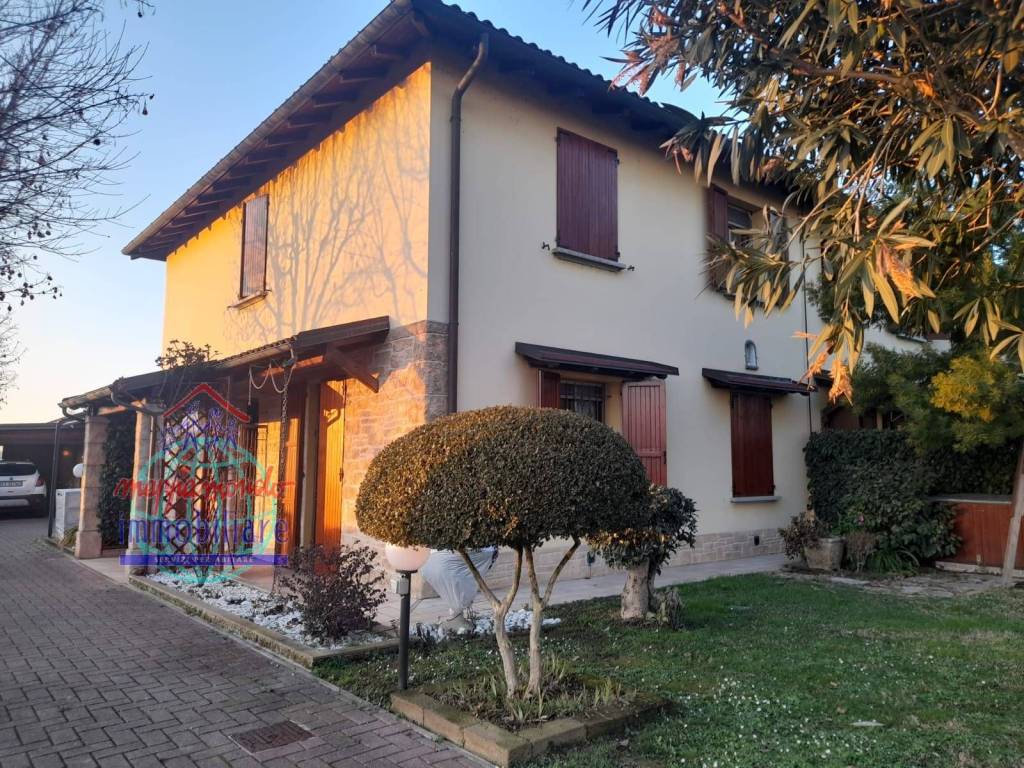 Villa a Calderara di reno in VIA STELLONI LEVANTE - Foto 3