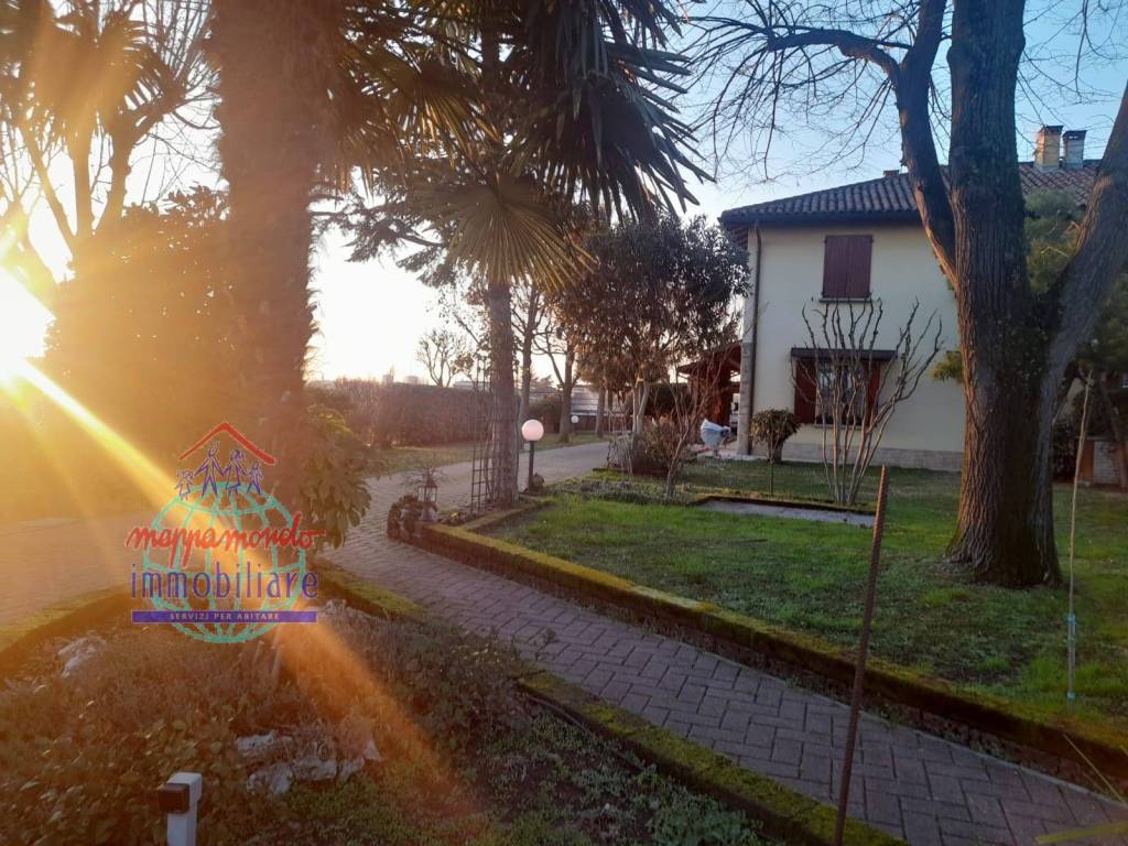 Villa a Calderara di reno in VIA STELLONI LEVANTE - Foto 5