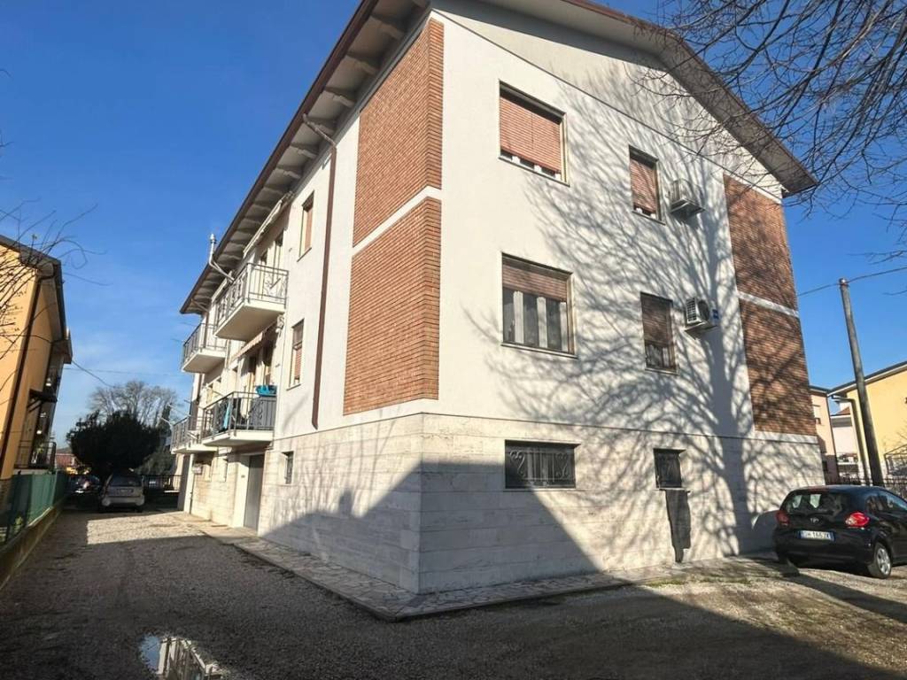 Casa indipendente a Porto mantovano in Via Saverio Bettinelli, 17 - Foto 4