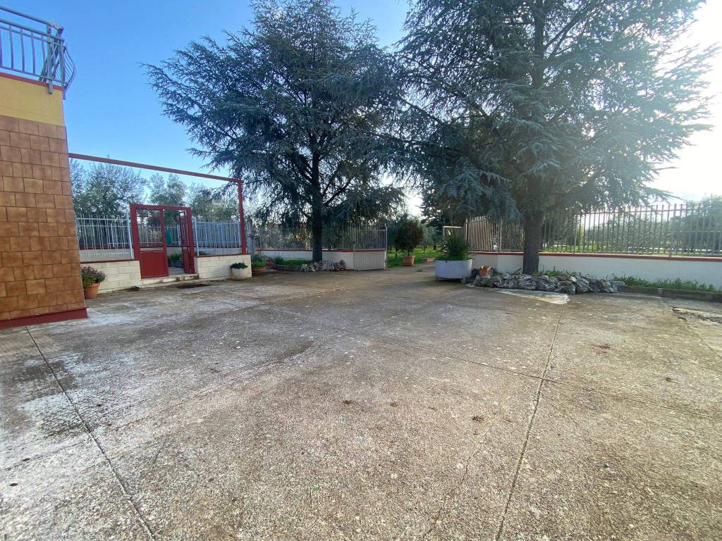 Villa a Corato in Strada Esterna Regio Bosco Comunale - Foto 2
