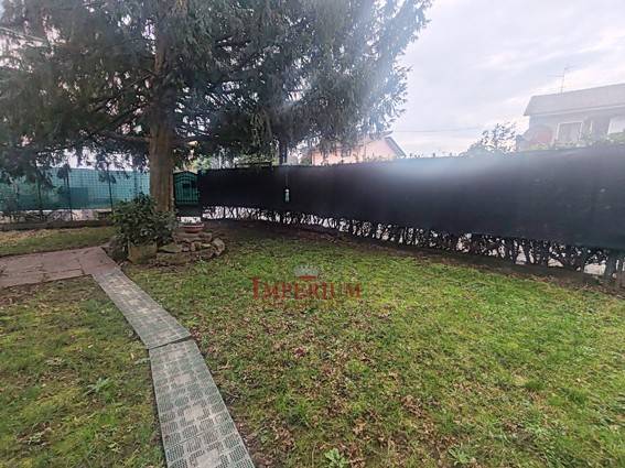 Palazzo / stabile a Camparada in Viale Milano S. P. N 7, 1 - Foto 2