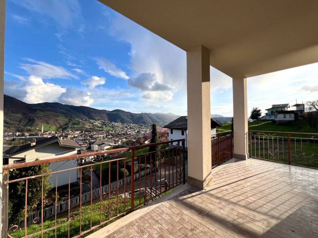 Appartamento a Gandino in Via Monte Farno - Foto 3