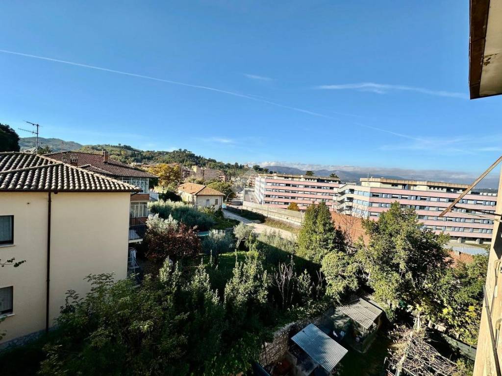 Appartamento a Spoleto in via Via Bruno Buozzi, 32 - Foto 5