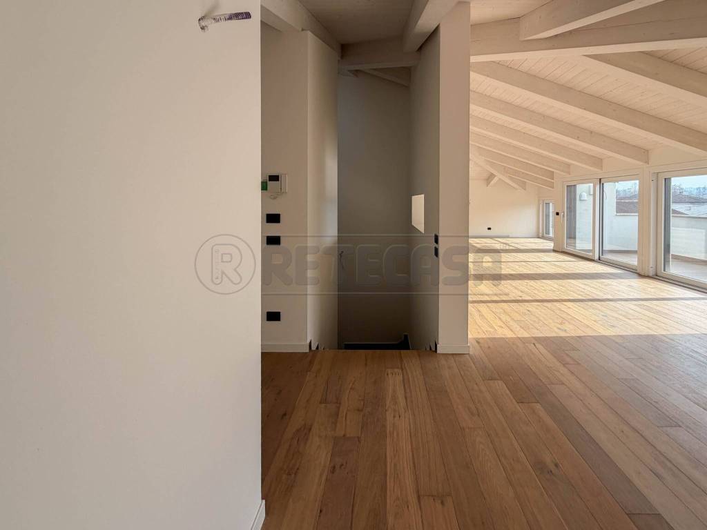 Attico / mansarda a Creazzo in Via F. Magellano - Foto 3