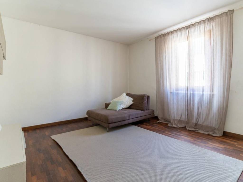 Casa indipendente a Capraia e limite in Piazza Vittorio Veneto, , 50050 - Foto 2