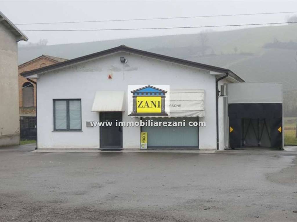 Palazzo / stabile a Vernasca in Via Bacedasco Basso, 2 - Foto 3