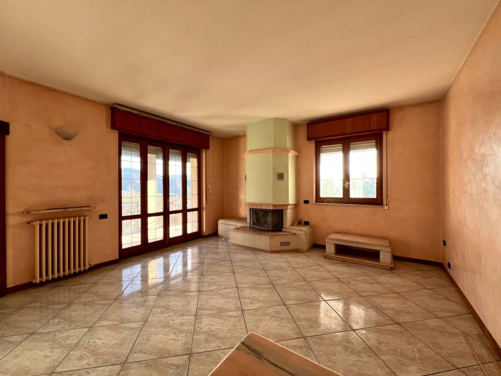 Appartamento a Gandino in Via Monte Farno - Foto 2