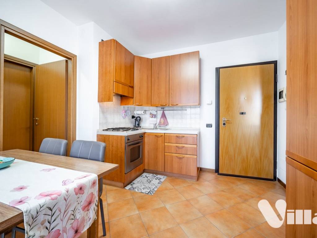 Appartamento a Molteno in Via Camillo Benso di Cavour, 15 - Foto 3