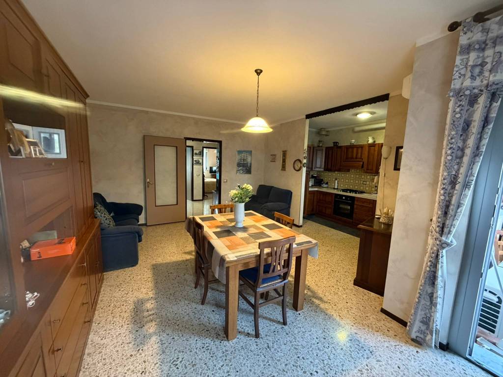 Appartamento a Pinerolo in Via Bertairone, 47 - Foto 4