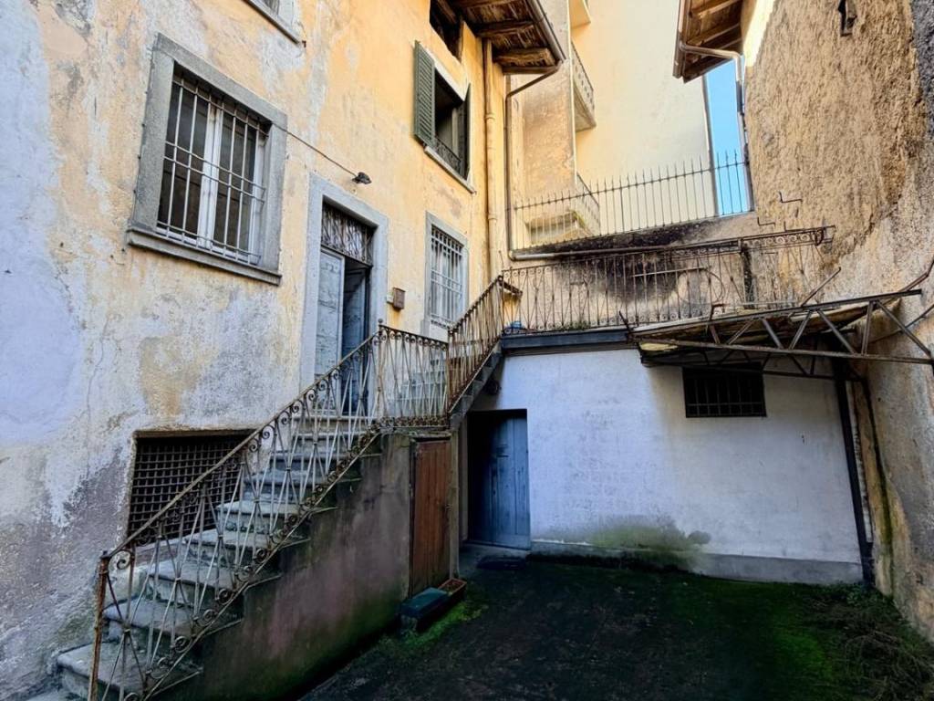 Casa indipendente a Clusone in Piazza Baradello - Foto 3