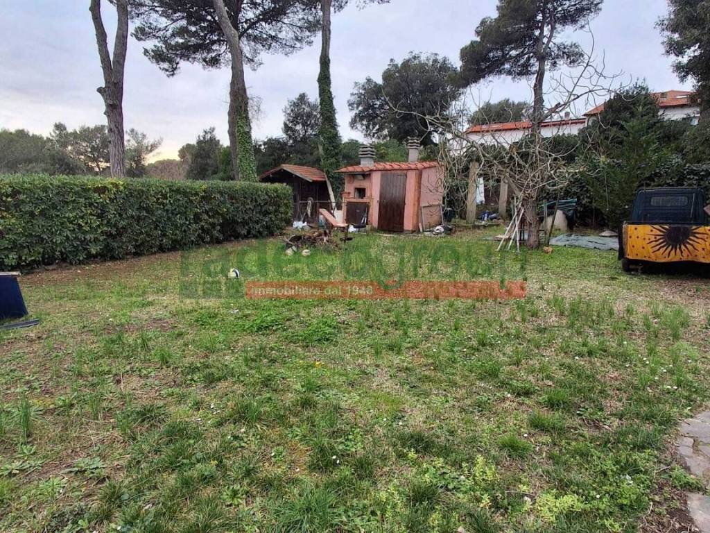 Villa a Livorno in Via di Quercianella, 411 - Foto 5