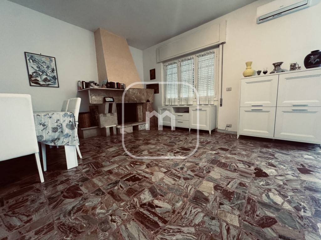 Appartamento a Pomezia in Lungomare Ugo Tognazzi, 2 - Foto 2