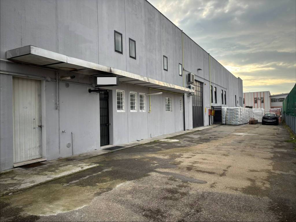 Immobile a Formigine in Via Giardini Sud - Foto 2