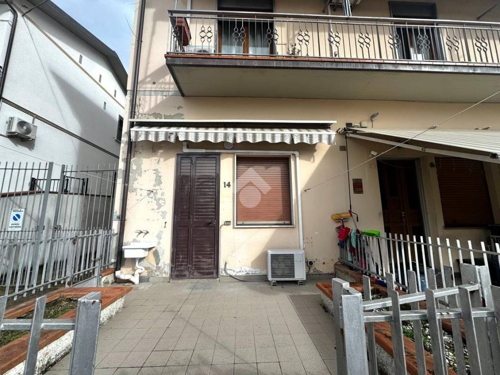 Appartamento a Montemurlo in VIA INDIPENDENZA, 14 - Foto 2