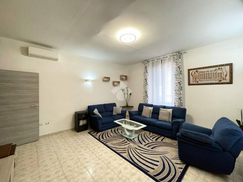 Appartamento a Saronno in Via Giuseppe Frua - Foto 2