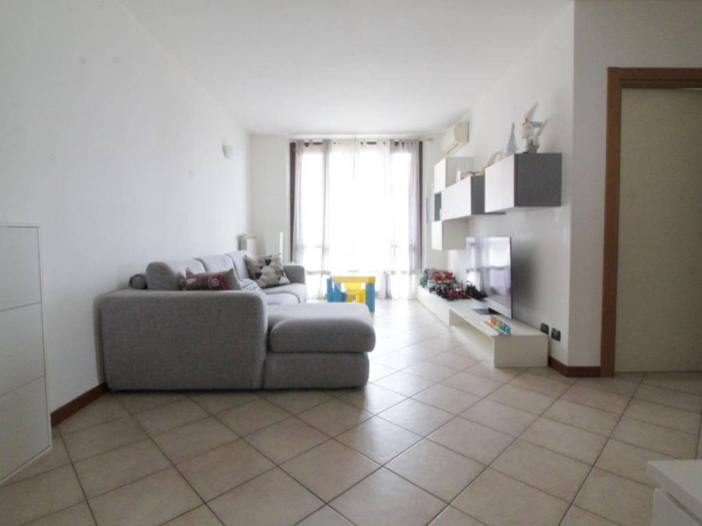 Appartamento a Lodi in Via Monsignor Giuseppe Beccaria, 6 - Foto 3