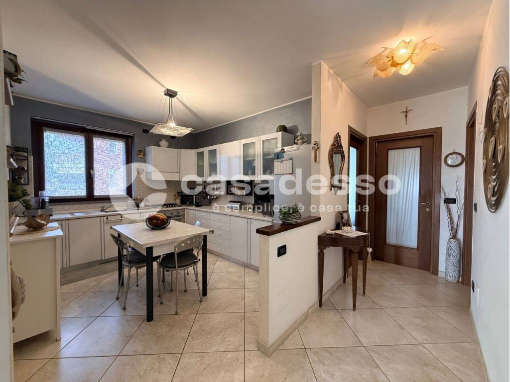 Appartamento a Leinì in VIALE ITALIA, 36 - Foto 2