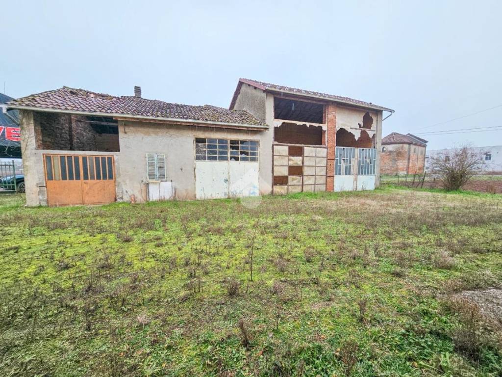 Casa indipendente a Bosco marengo in Strada statale 35 bis dei Giovi, 97 - Foto 3