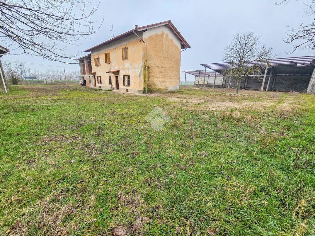 Casa indipendente a Bosco marengo in Strada statale 35 bis dei Giovi, 97 - Foto 5
