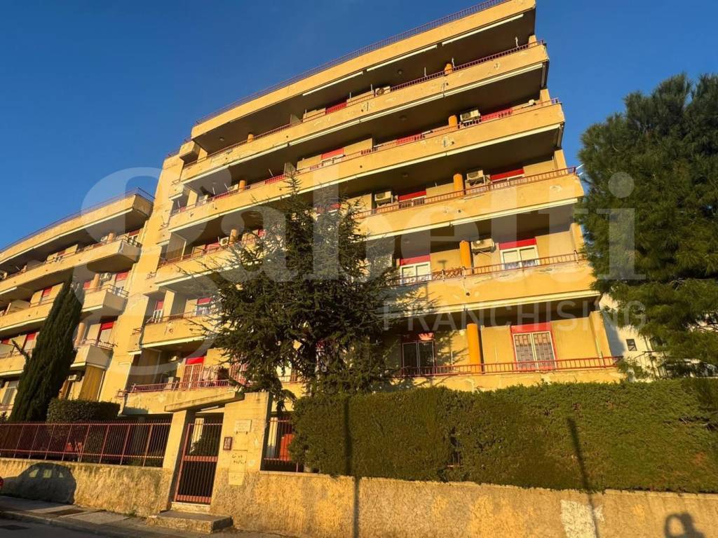 Appartamento a Bari in VIA FRANCESCO TROCCOLI - Foto 2