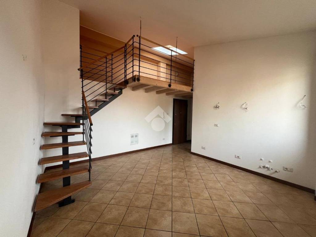 Appartamento a Varese in Via Tonale, 71 - Foto 2