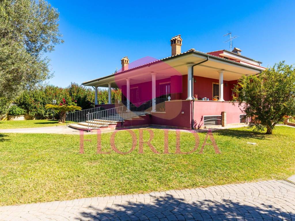 Villa a Ardea in Via della Castagnetta - Foto 4