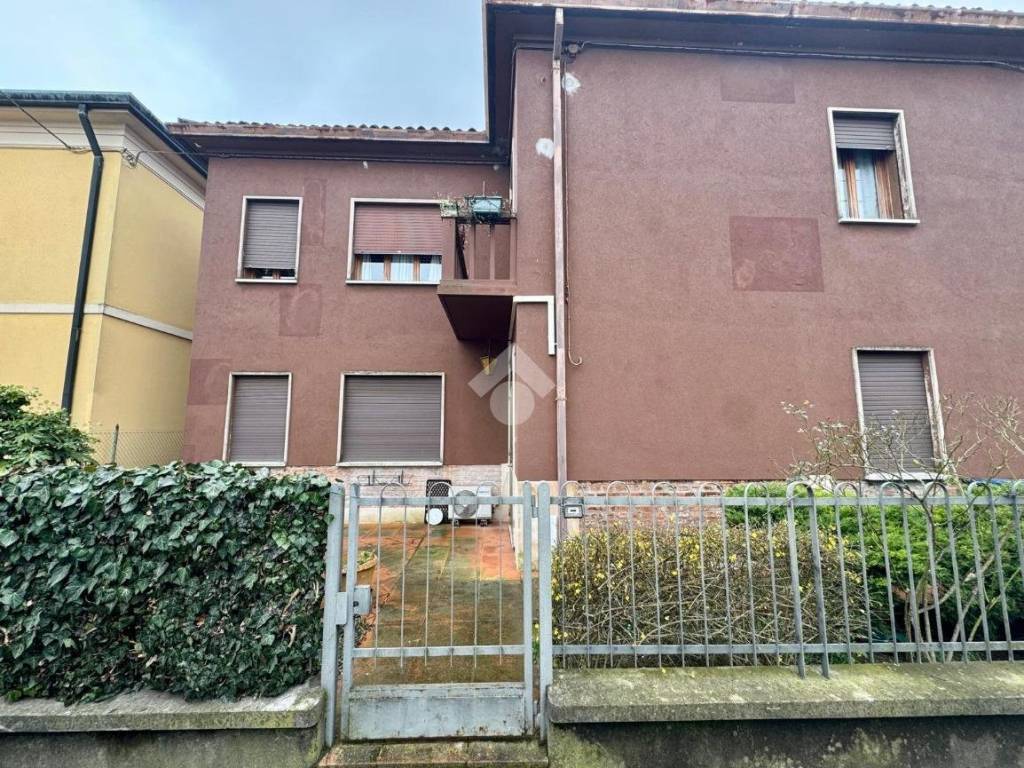 Appartamento a Rovigo in Via Isonzo, 3 - Foto 2