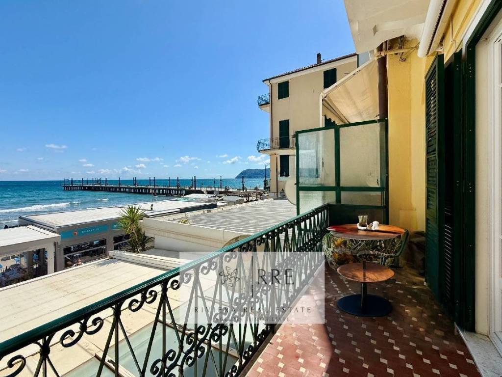 Appartamento a Alassio in passeggiata Grollero - Foto 2