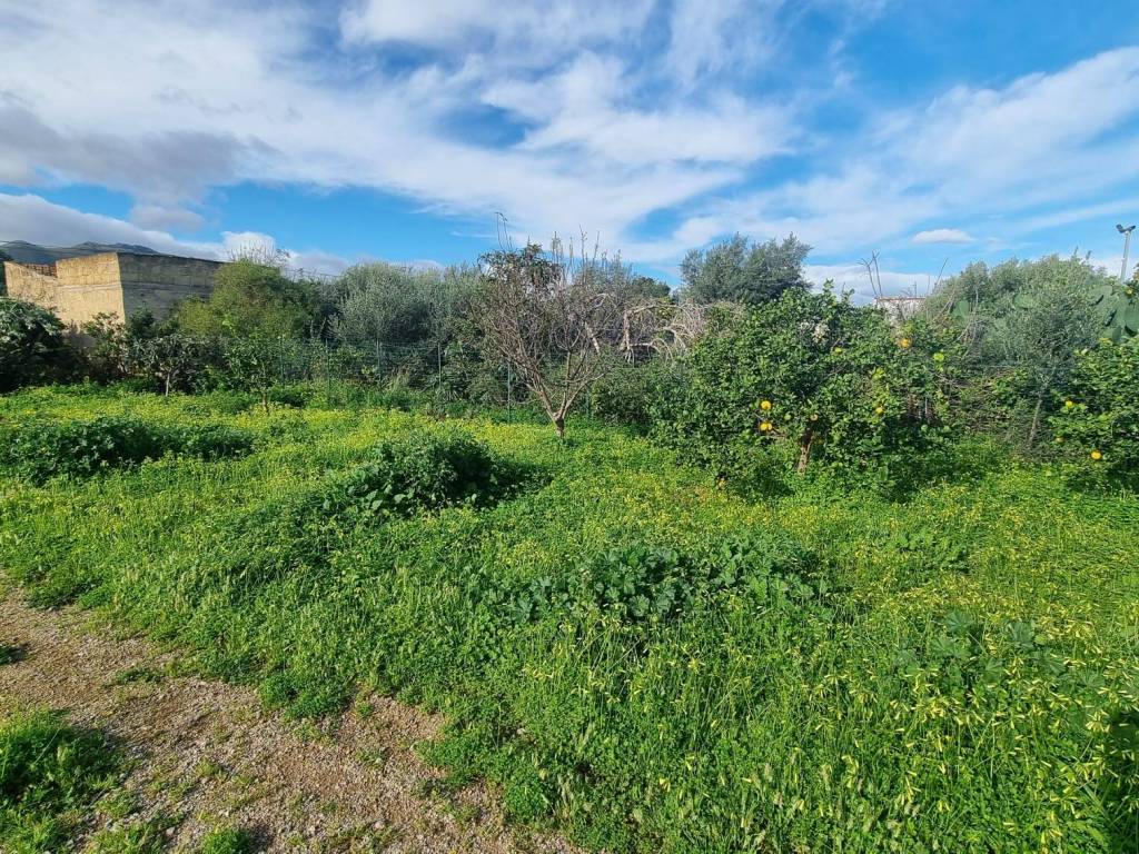 Terreno a Bagheria in Via Sant'Antonio - Foto 2
