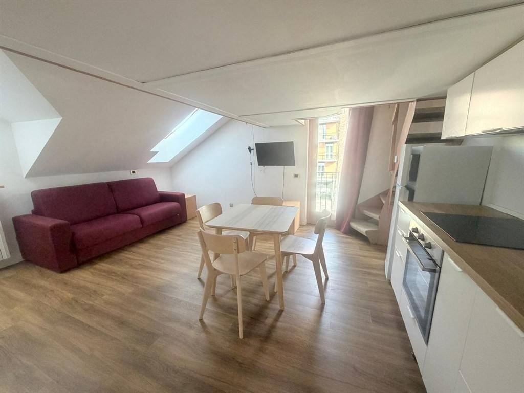 Appartamento a Monza in VIA ARRIGO BOITO, 115 - Foto 4