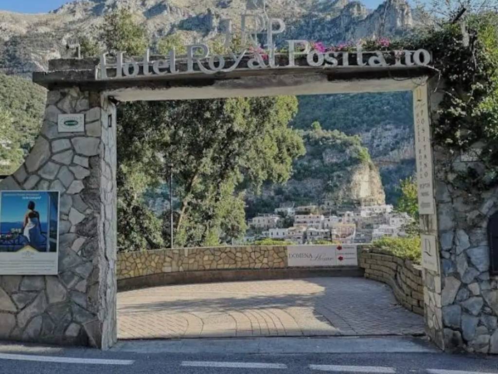Appartamento a Salerno in Viale Pasitea - Foto 4